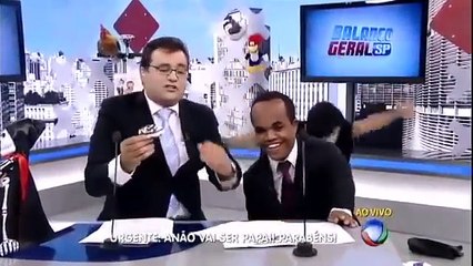 Anão Marquinhos revela que vai ser pai e emociona Geraldo Luís