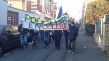 Près de 70 policiers en colère manifestent en centre-ville