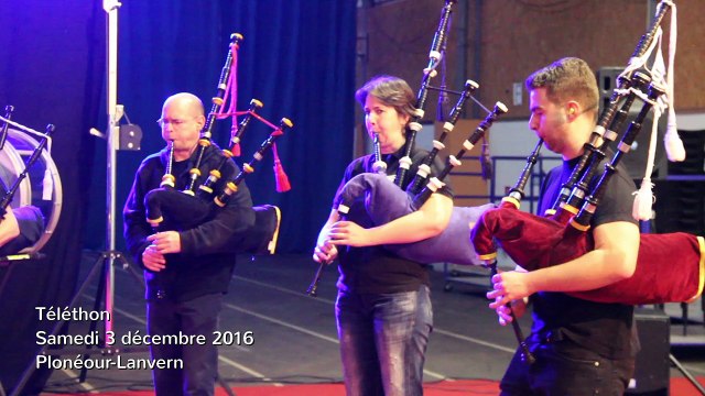 Bagad Ar Vro Vigoudenn Uhel - Téléthon à Plonéour-Lanvern le 3 décembre 2016