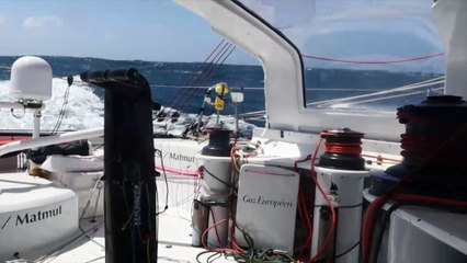 J28 : Quelques soucis pour Fabrice Amedeo à son arrivée dans le grand Sud / Vendée Globe