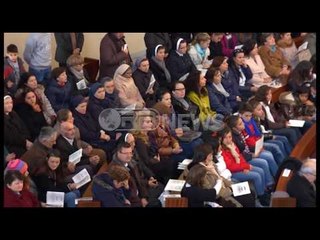 Ora News - Imzot George Frendo mban meshën e parë si Ipeshkv