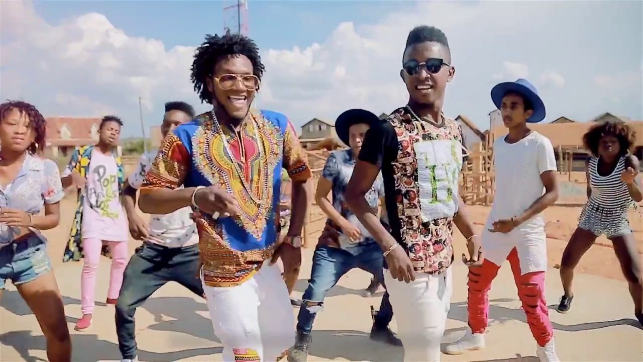 KAPITSANY   -    Sitrany zaho miala     (Gasy HD 2016)