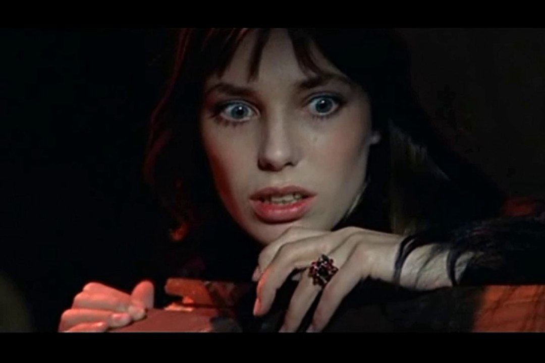 Seven Deaths in the Cats Eyes (1973)
