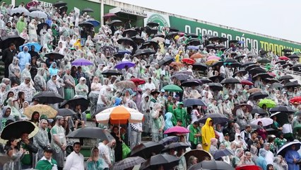 Torcedores da Chapecoense falam em 'força para recomeçar'