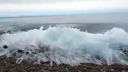 Coisas Random - Ondas de gelo, na Rússia. Imagens incríveis! |