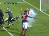 Metz match abandoned after firecrackers thrown at keeper