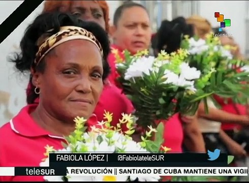 Entre dolor y consignas, Santiago de Cuba recibió las cenizas de Fidel