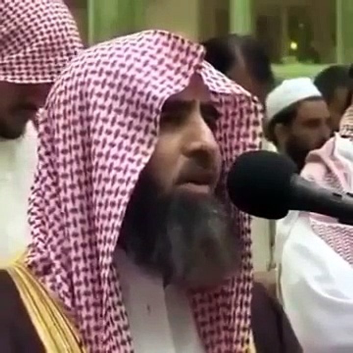 Beautiful  reciting Quran Pakistani Imam