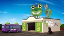 Bobby the Bus visits Gecko