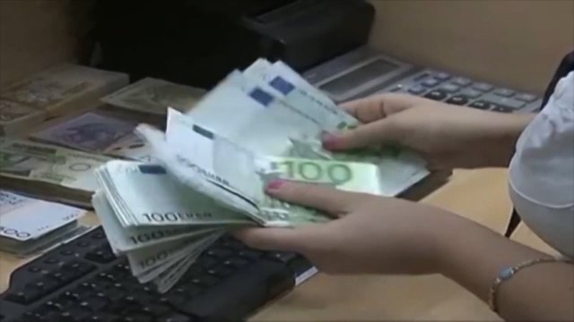 Report TV - Shteti i konfiskon 3 milionë euro pasuri të riut nga Kuçova