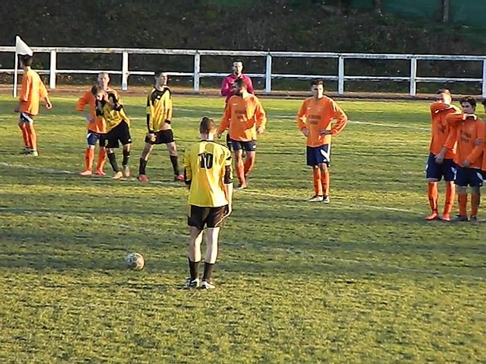 Coup franc de Guillaume contre Mably Tuileries