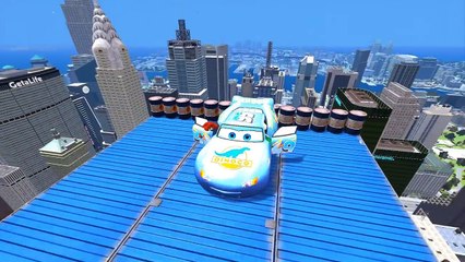 ELSA de FROZEN y SPIDERMAN de MARVEL conducen DINOCO de DISNEY CARS 2 | Gameplay