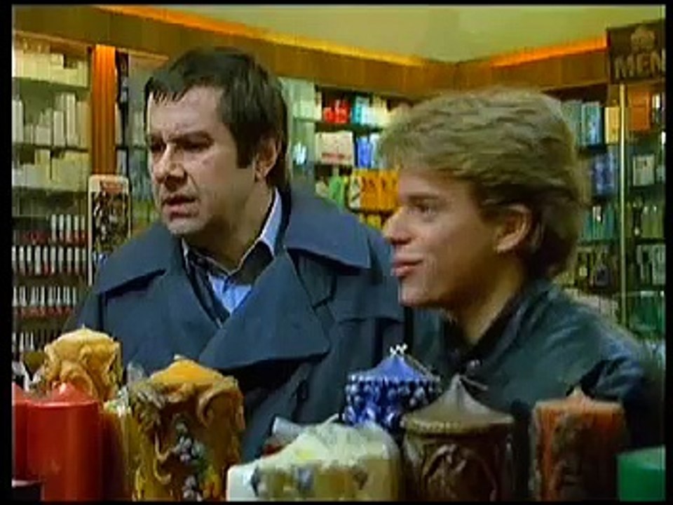 09. ) Teufels Großmutter - Der hundertste Geburtstag - video Dailymotion