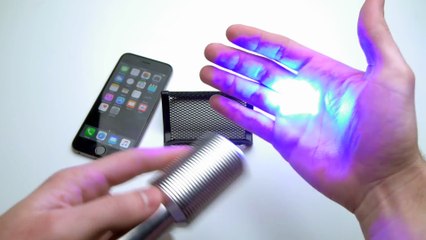 Drawing on an iPhone 6S with a Laser!