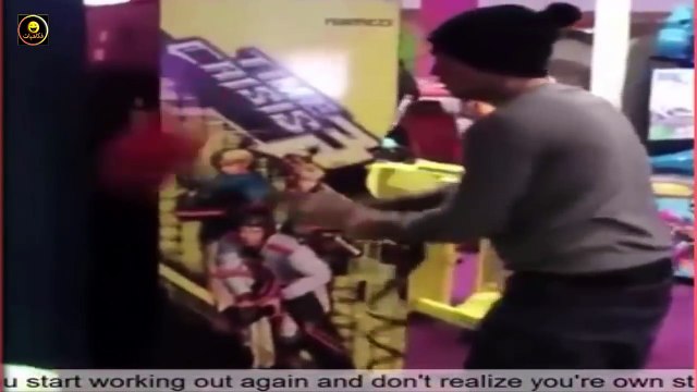 ضحك بلا حدود _[ أروع القطات المضحكة]_ اضحكك ونسى الهم ـ da7ik bila 7odod 2016