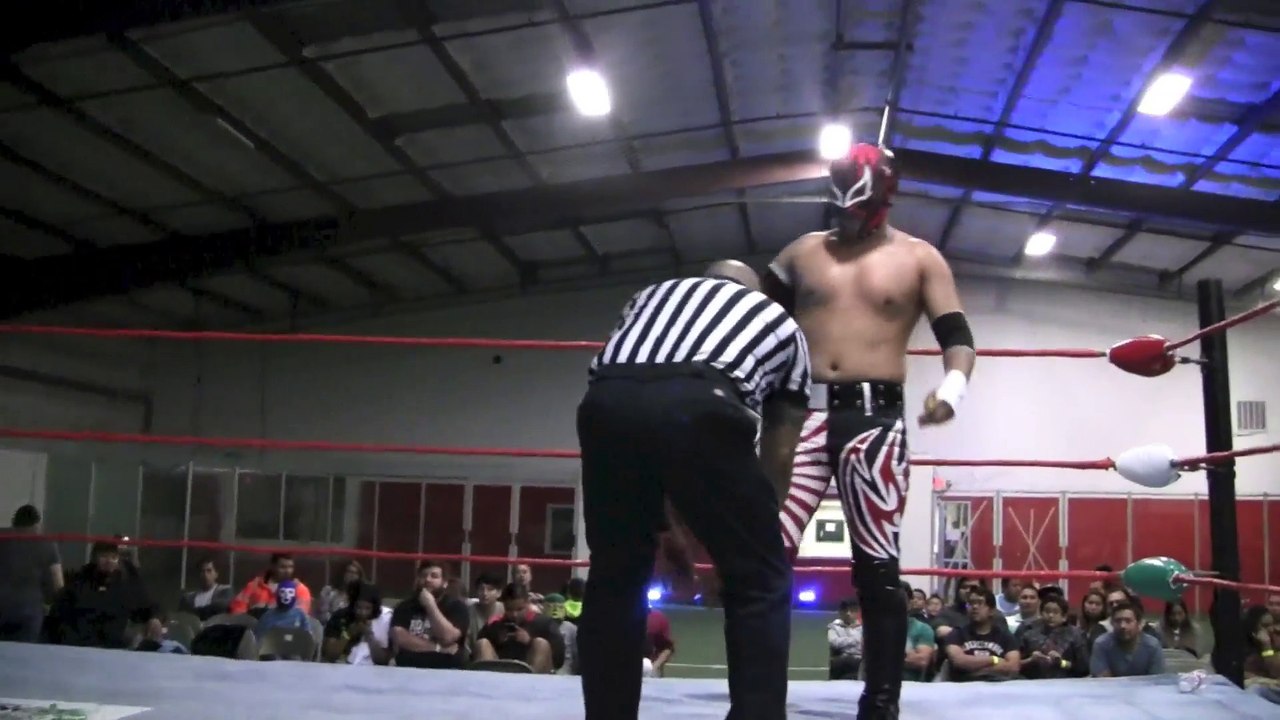 Ronnie Mendoza vs Aeroboy