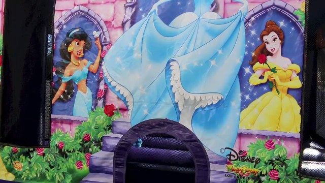 Bounce House with Cookie Monster and Tigger Jumping in Princess Bounce Castle