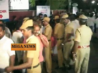 Breaking News || Jayalalithaa Suffer Cardiac Arrest || Heavy Police, AIDMK Cadre at apollo Hospital in Chennai