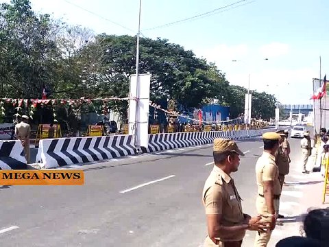 Tamil Nadu CM Jayalalithaa Car Convoy || AIDMK Meeting