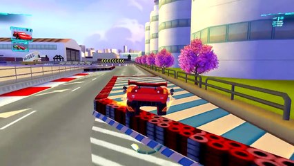 Скачать видео: Disney Pixar CARS 2 Rayo MCQUEEN Flash Macuin Radiator Springs Lightning Mcqueen Cars Game Play