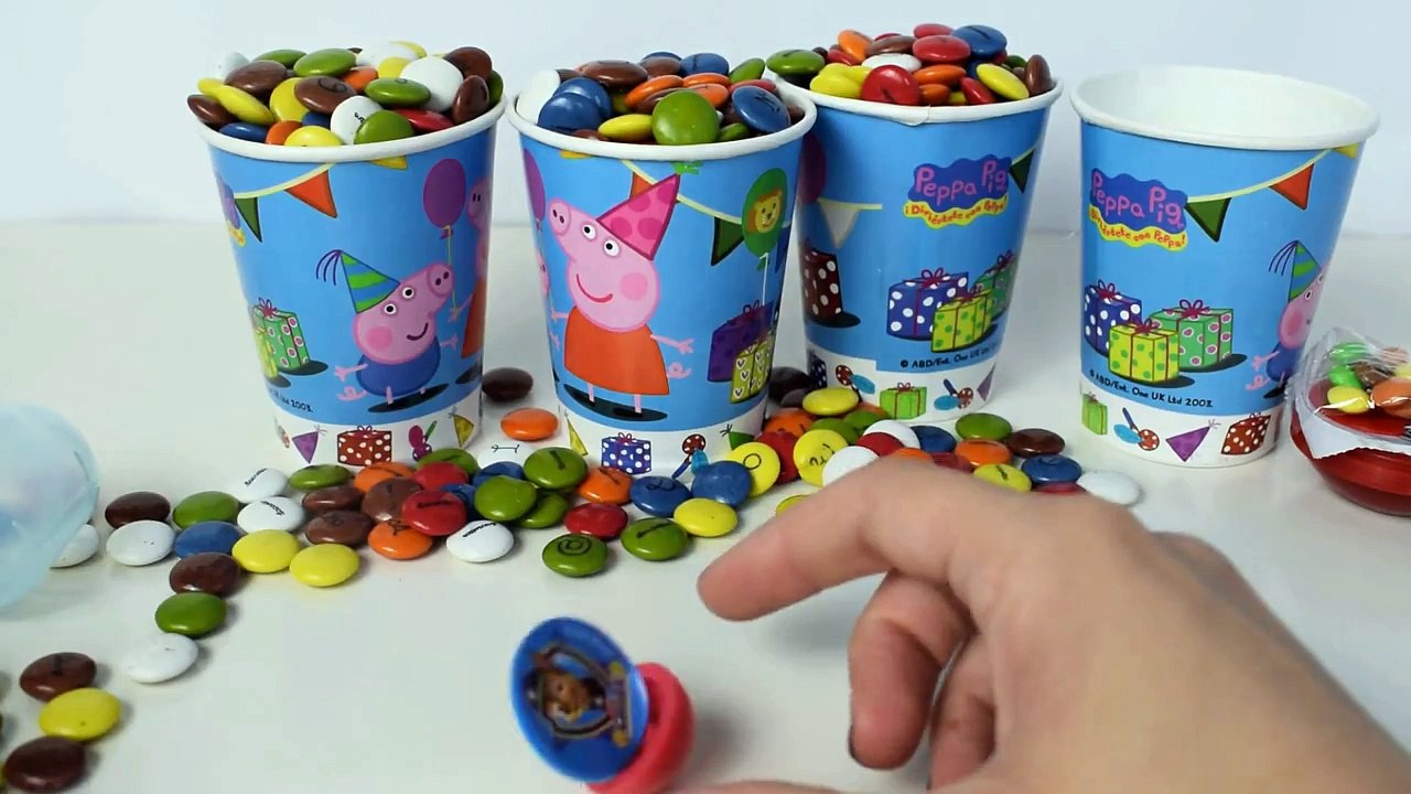 HUEVOS SORPRESA de PATRULLA CANINA en vasos de PEPPA PIG.