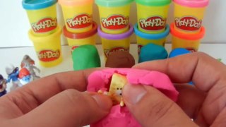 Oeufs Surprise en Pâte à Modeler Play-Doh pour les enfants