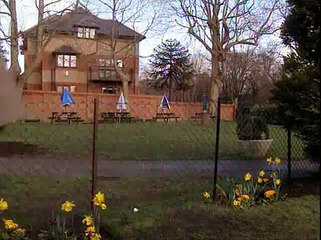 Mr. Bean - Playing Golf (Full Clip) - Video Dailymotion