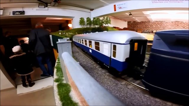 Паровоз Букашка - Новое видео для детей под Новый Год 2017 _Train for kids