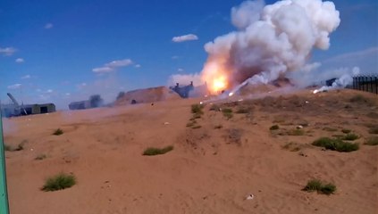 Un tir de missile façon Russe... Même les rockets sont bourrées!