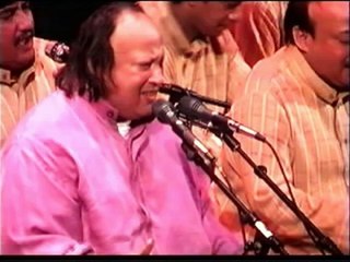 Astan Hai Yeh Kis Shah-E-Zeeshan Ka - Nusrat Fateh Ali Khan