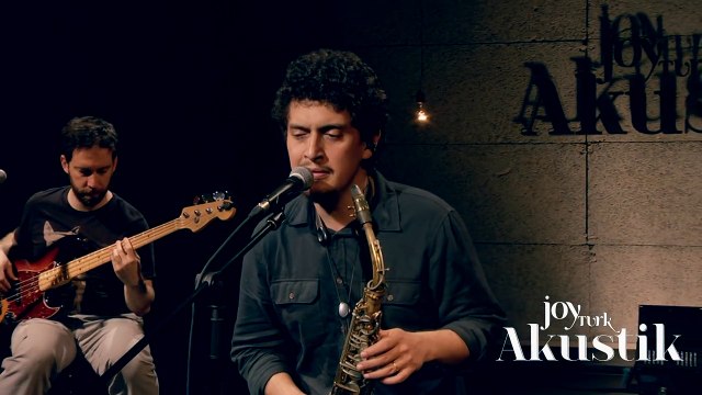 Pinhani - Ne Güzel Güldün (JoyTurk Akustik)