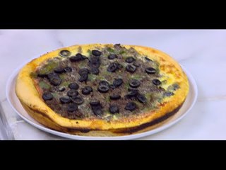 بيتزا مع صوص الجبنة الشيدر | نجلاء الشرشابي