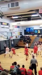 Le shoot de ce joueur est totalement fou !