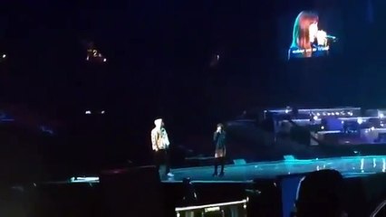 Phần tổng duyệt See you again của Wiz Khalifa và Taeyeon