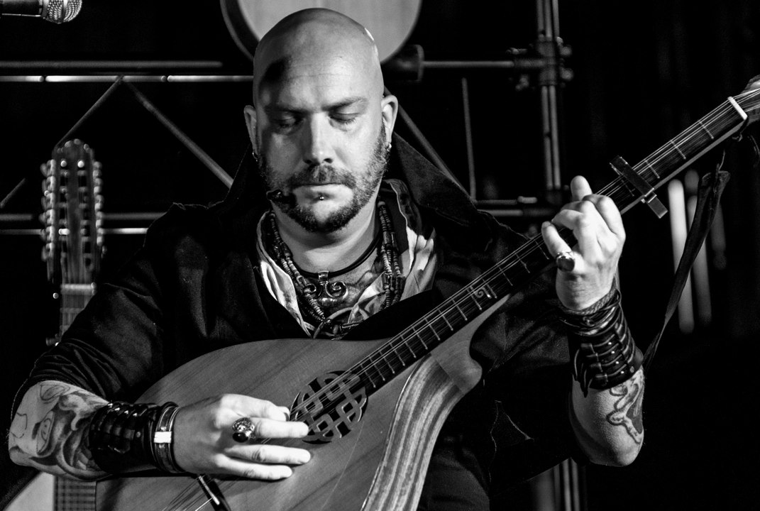 Luc Arbogast évoque son passé émouvant d'artiste de rue