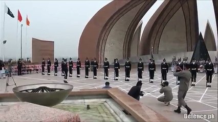 Army Parade On Pakistan Monument