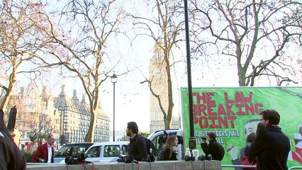 Brexit parties arrive as protesters rally at Supreme Court