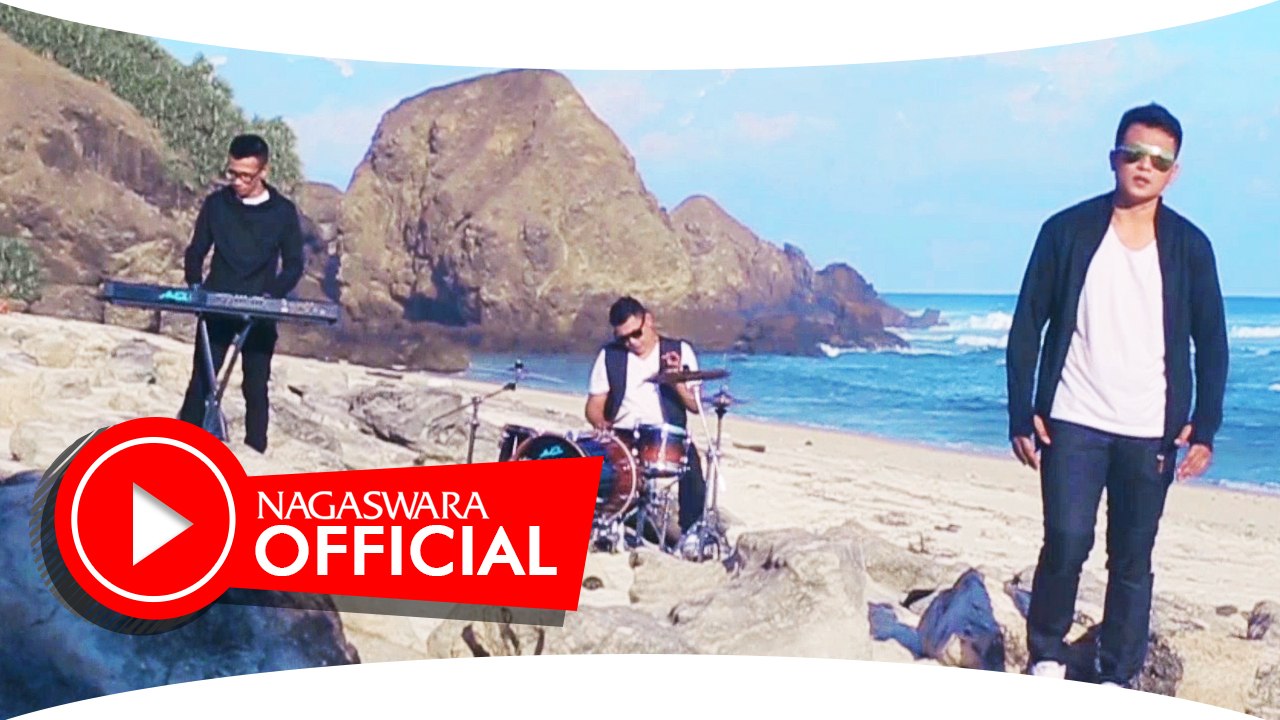 Abad 21 - Disaat Aku Menyayanginya (Official Music Video NAGASWARA) #music