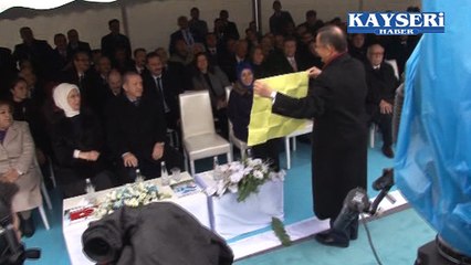 CUMHURBAŞKANI ERDOĞAN İMAMHATİPLİ BETÜL'ÜN EVİNE MİSAFİR OLDU