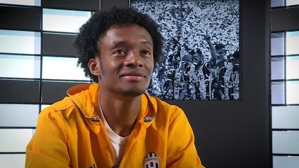 Cuadrado é desafiado e narra seu gol pela Juventus