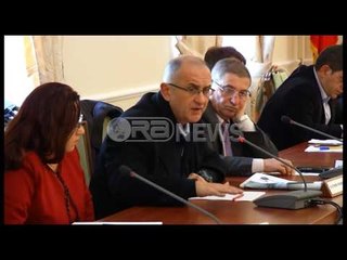 Ora News –Laborantët dhe LSI kundër MSH për koncensionin për laboratorët