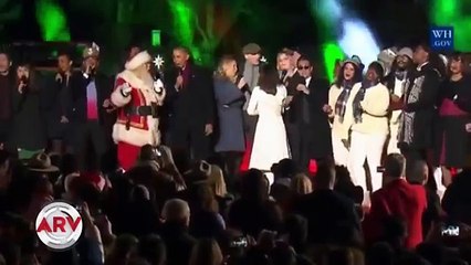 Obama cantó durante encendido del árbol de Navidad