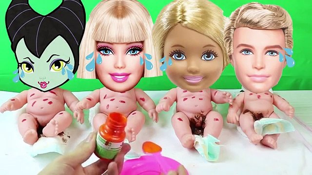 Bebek Barbie Malefiz Ken Chelsea Kreşteler Mama Yiyorlar Sürpriz Yumurta Açıyor