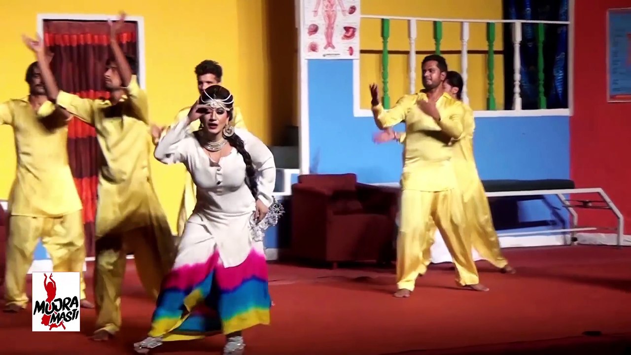 MAZA LEIN DE - 2016 NEW PAKISTANI MUJRA DANCE
