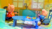 Свинка Пеппа УПАЛА В КРОВЬ Разлила Краска Мультфильм для детей из игрушек Peppa Pig