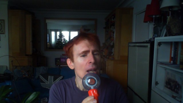 Wiwi égratigne j'vais t'faire une bosse de Six Coups MC & Rohff