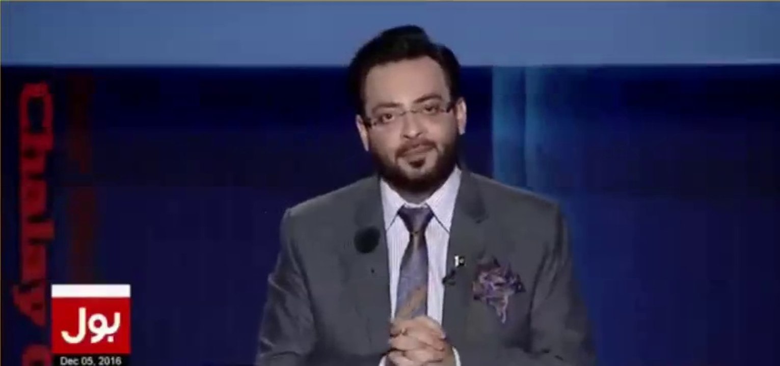 Amir Liaqat grills Talat Hussain on his biased analysis on KPK and IK