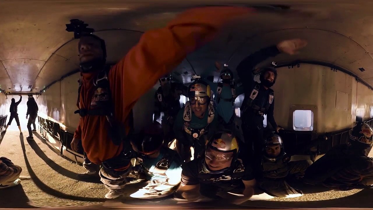 GoPro VR: Skydiving with GoPro Bombsquad - A Virtual Reality Experience