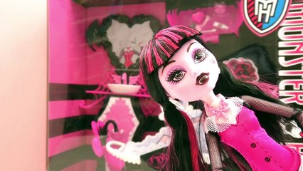 Monster High: Draculauras Badezimmer | Set Unboxing | Puppen video deutsch