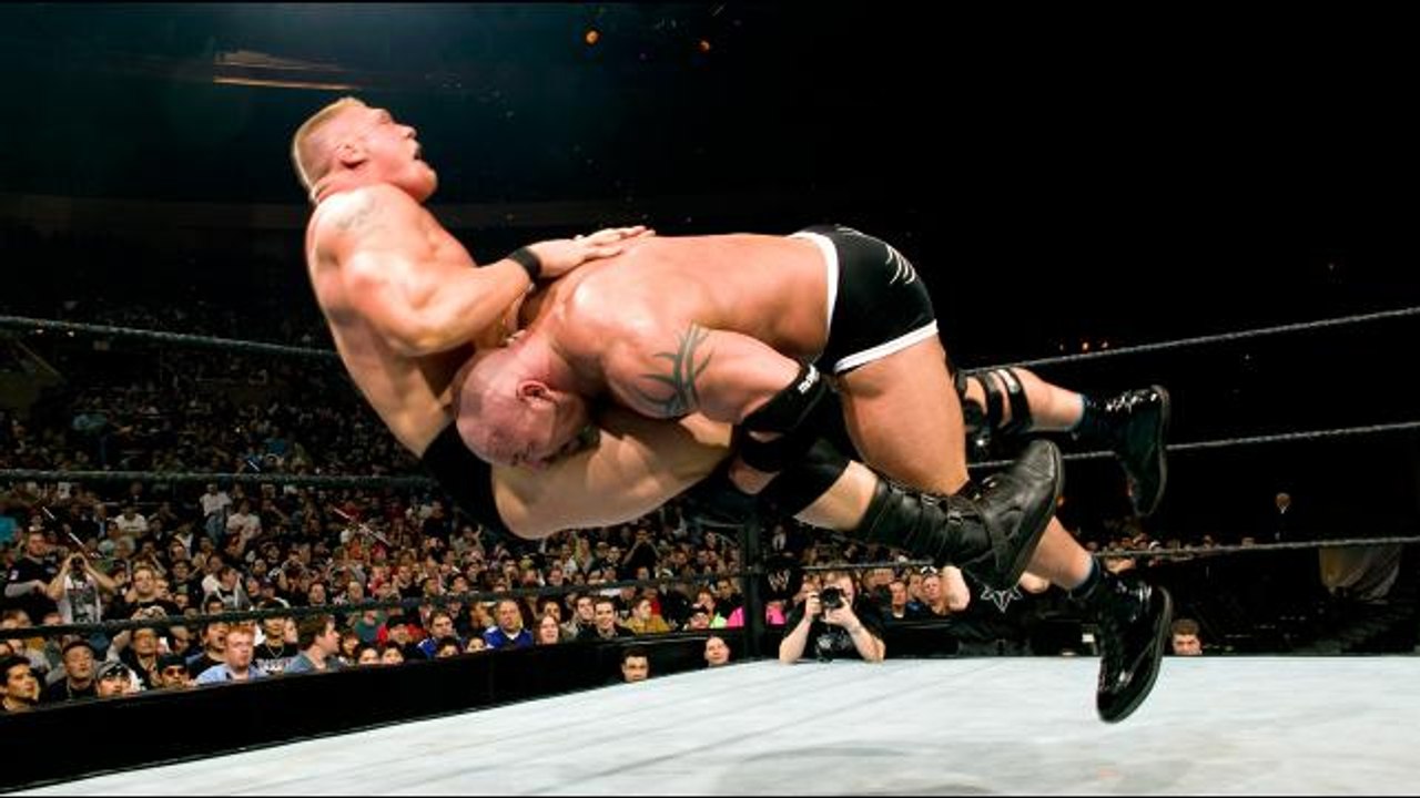 Goldberg vs Brock Lasner in Survivor Series 2016